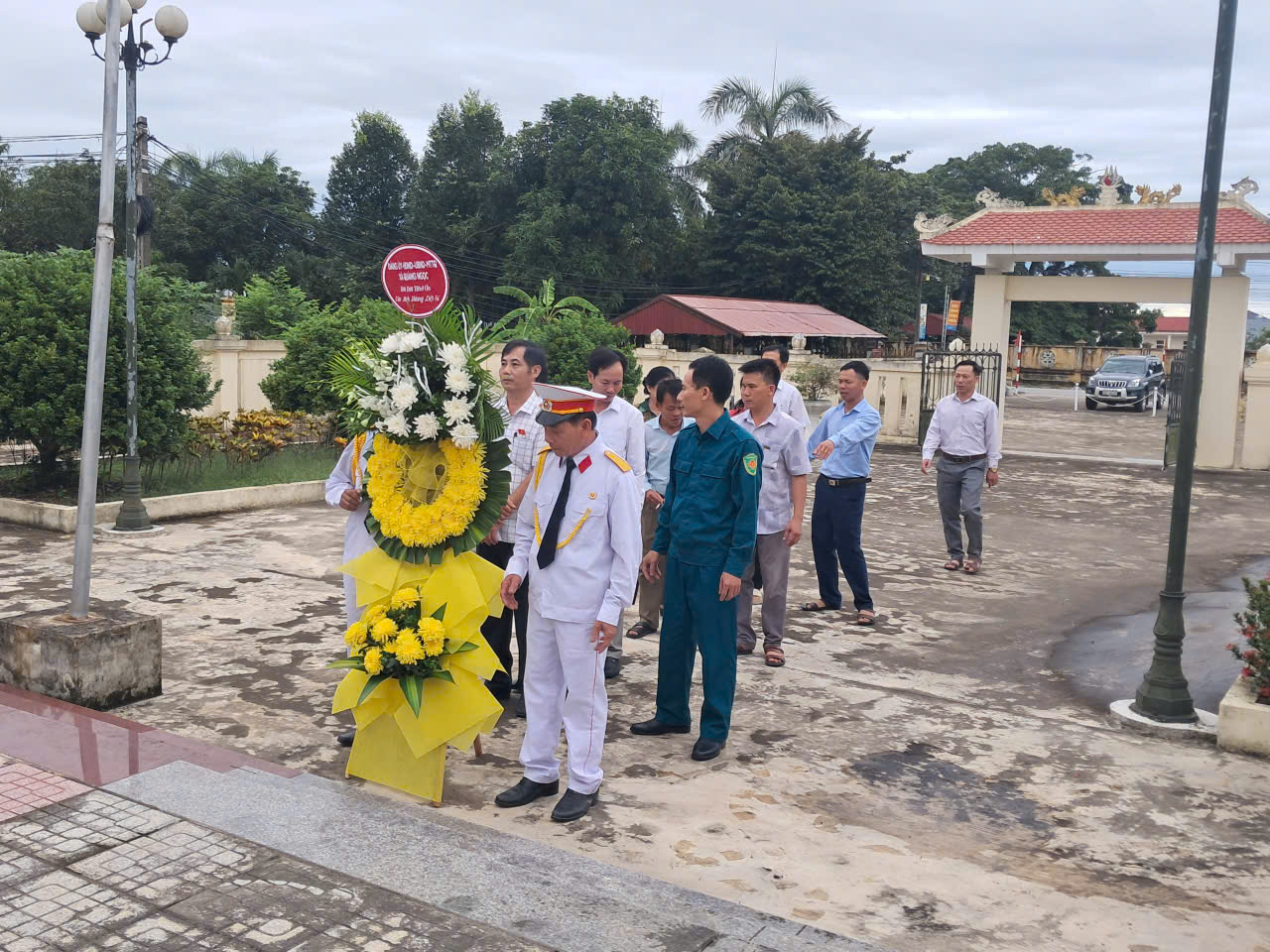 Anh-tin-bai